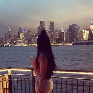 Meet your Posher, Caroline